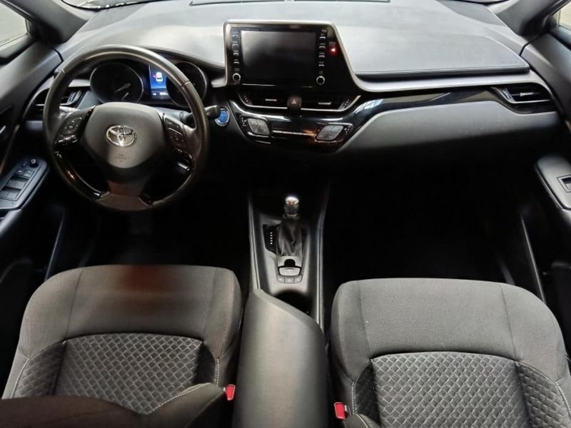 Toyota C-HR 1.8 e-cvt 125hbusiness edition