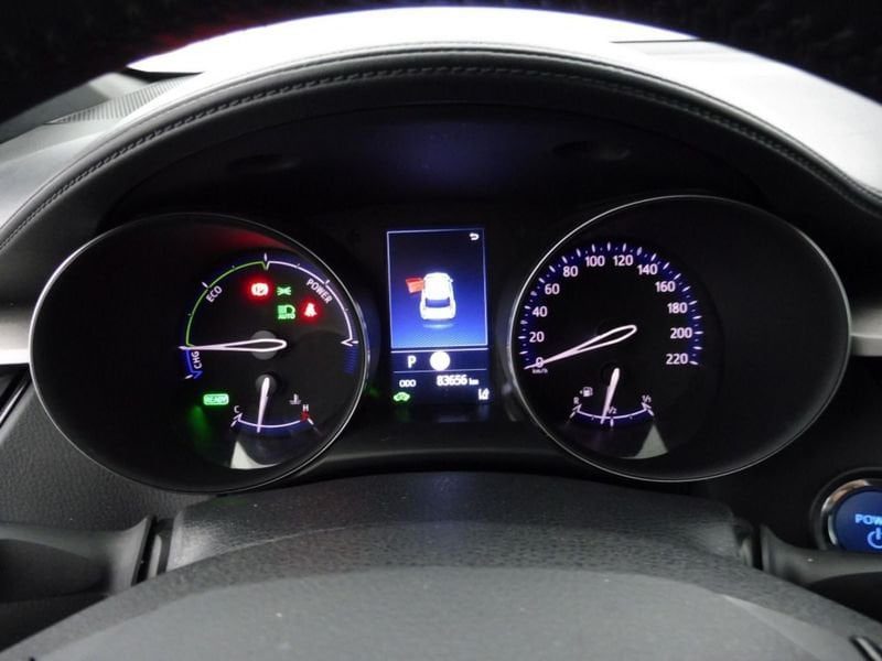 Toyota C-HR 1.8 e-cvt 125hbusiness edition