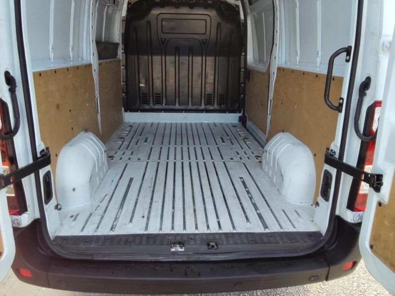 Renault Master F3300 l2h2 2.3 blue dci 135ch confort euro6