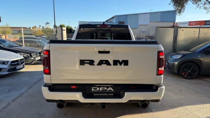 Dodge ram HEMI 1500 BIGHORN  5.7l V8 394ch 4X4 BVA8