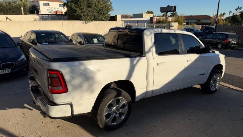 Dodge ram HEMI 1500 BIGHORN  5.7l V8 394ch 4X4 BVA8