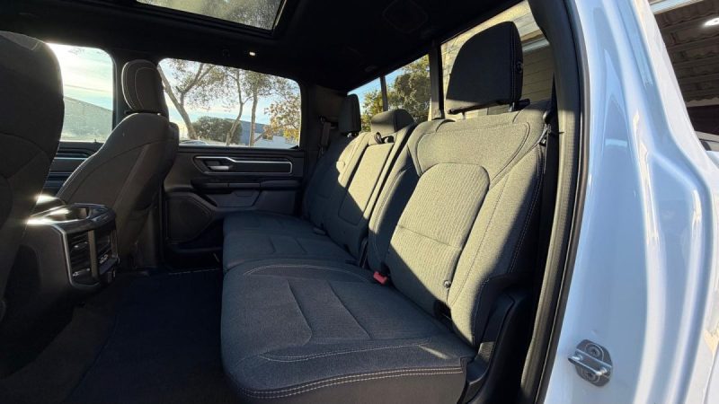 Dodge ram HEMI 1500 BIGHORN  5.7l V8 394ch 4X4 BVA8