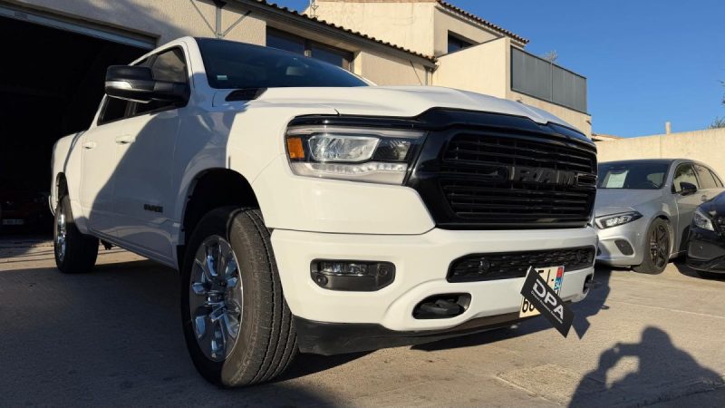Dodge ram HEMI 1500 BIGHORN  5.7l V8 394ch 4X4 BVA8