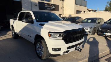 Dodge ram HEMI 1500 BIGHORN  5.7l V8 394ch 4X4 BVA8