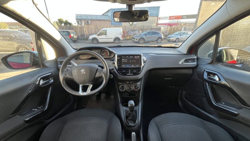 PEUGEOT 208 1.6 BLUEHDI 100CH Style 