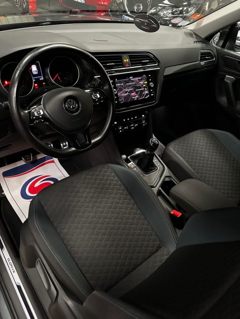 MAGNIFIQUE TIGUAN IQ DRIVE 1.5 TSI 130 CH (SUIVI D’ENTRETIEN, APPLE CARPLAY, CAMÉRA DE RECUL)