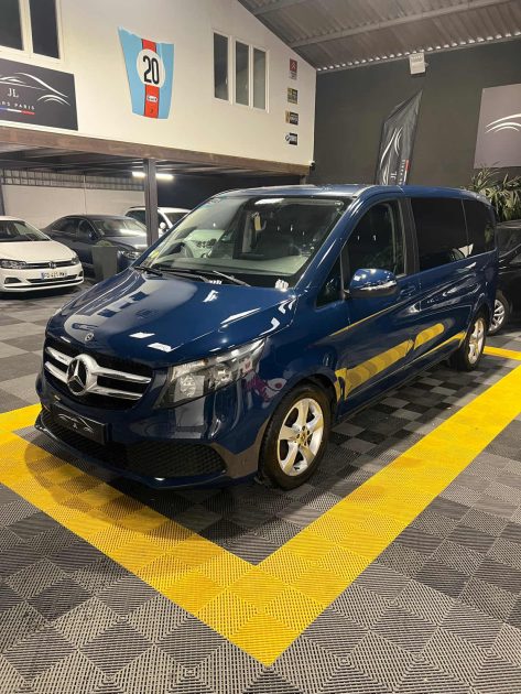 MAGNIFIQUE MERCEDES CLASSE V 250 190CH (CAMÉRA, BLUETOOTH,ÉCRAN MULTIMÉDIA, GPS)⭐️⭐️⭐️ ⭐️ ⭐️ 