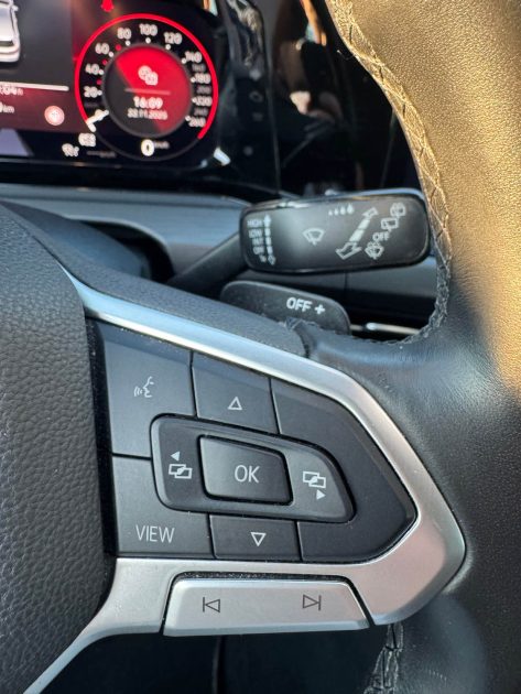 VOLKSWAGEN GOLF 8 1.5 ETSI 150CH DSG7