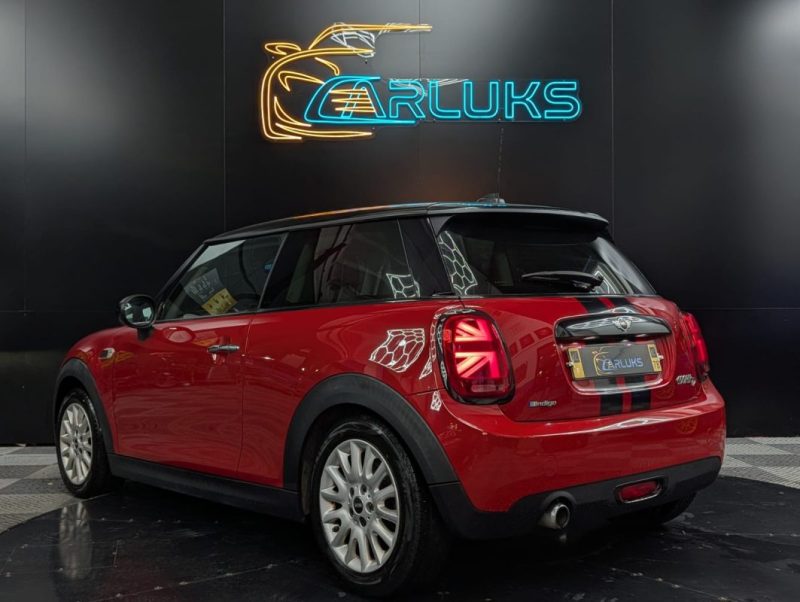 MINI COOPER D 116 CH  PACk CHILI