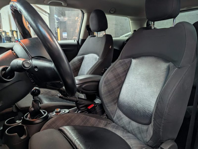 MINI COOPER D 116 CH  PACk CHILI