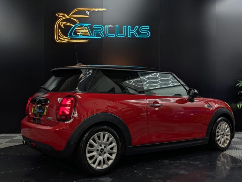 MINI COOPER D 116 CH  PACk CHILI