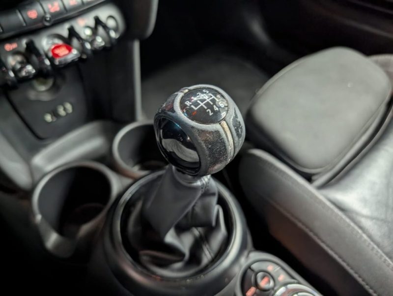 MINI COOPER D 116 CH  PACk CHILI