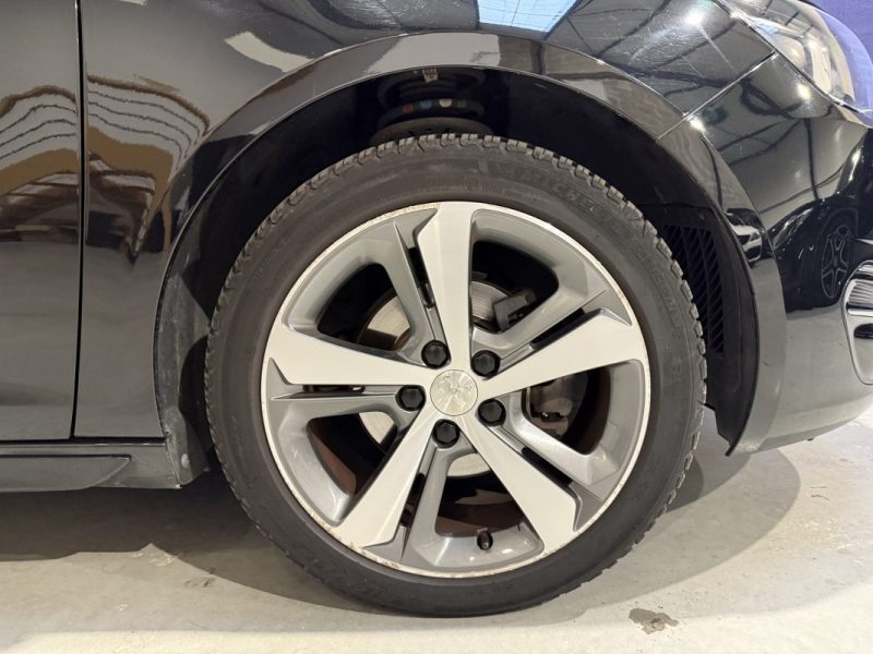 PEUGEOT 308  1.6 HDI 120 GT-LINE BVM 6 / KIT DISTRIBUTION NEUF  2016