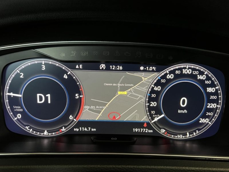 VOLKSWAGEN GOLF  7 2.0 TDI 150CH - CARAT EXCLUSIVE -  RLINE - DSG7 - SUIVI FACTURES - 