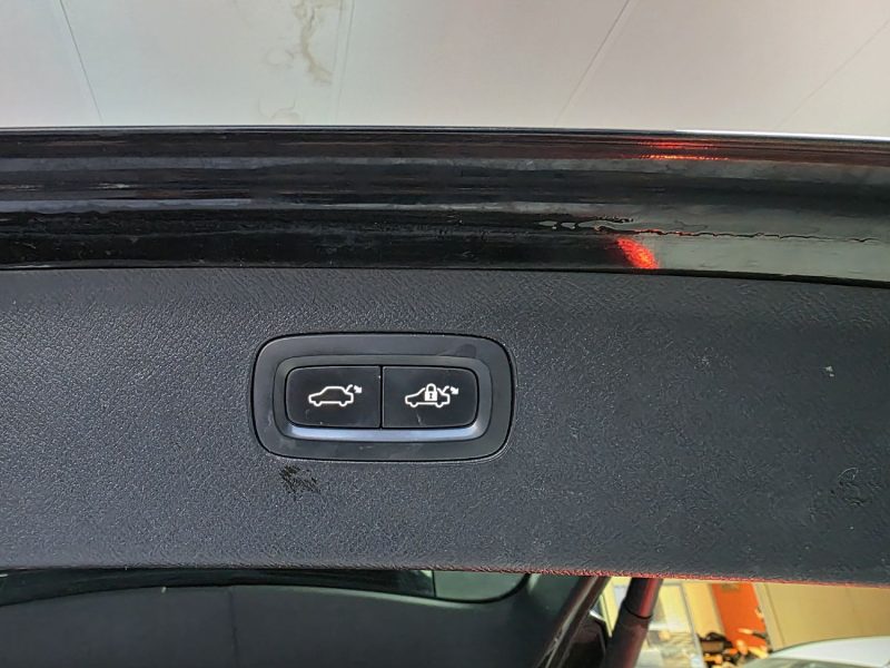 VOLVO XC90 II (256)  2.0L 5D 225CH 4X4 ANNEE 2015 210000KM 7 PLACES