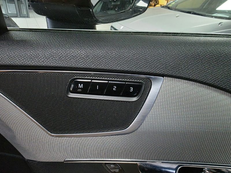 VOLVO XC90 II (256)  2.0L 5D 225CH 4X4 ANNEE 2015 210000KM 7 PLACES