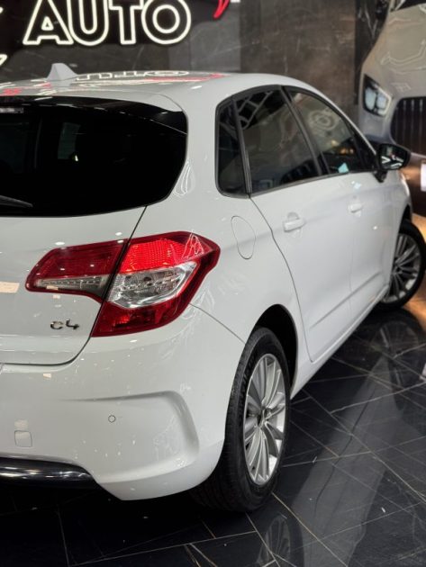 CITROEN C4 CITROËN  II (B7) 1.6 HDI 90 (92CH) 2012