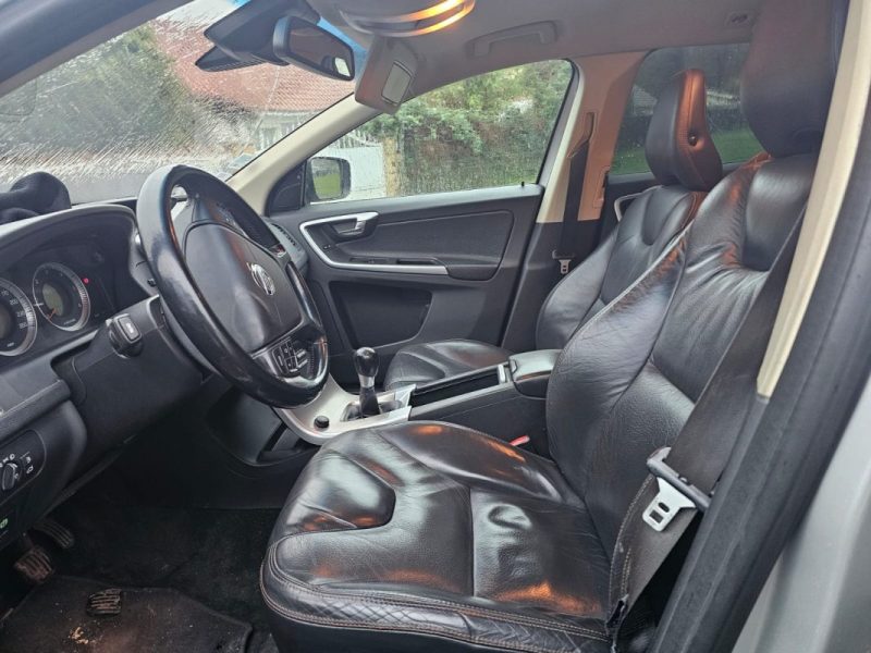 VOLVO XC60  D5 175 CV - SUMMUM 2009