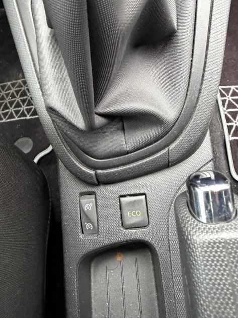 RENAULT CLIO IV 0.9 TCE 90 