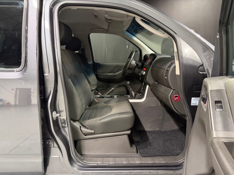 NISSAN NAVARA PICK-UP 2.5 DCI DOUBLE CAB SE 4X4 2014