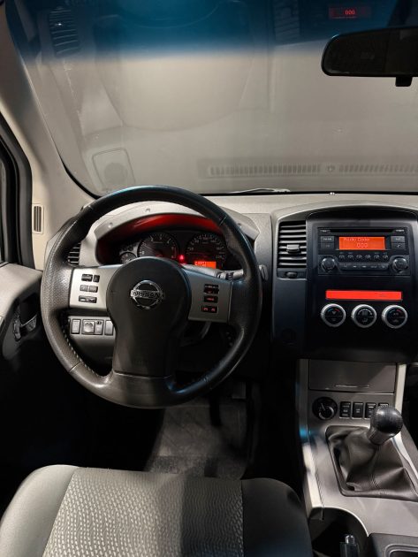 NISSAN NAVARA PICK-UP 2.5 DCI DOUBLE CAB SE 4X4 2014