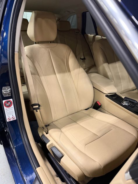 BMW 330D LUXURY 2013