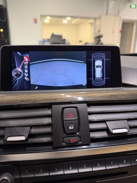 BMW 330D LUXURY 2013