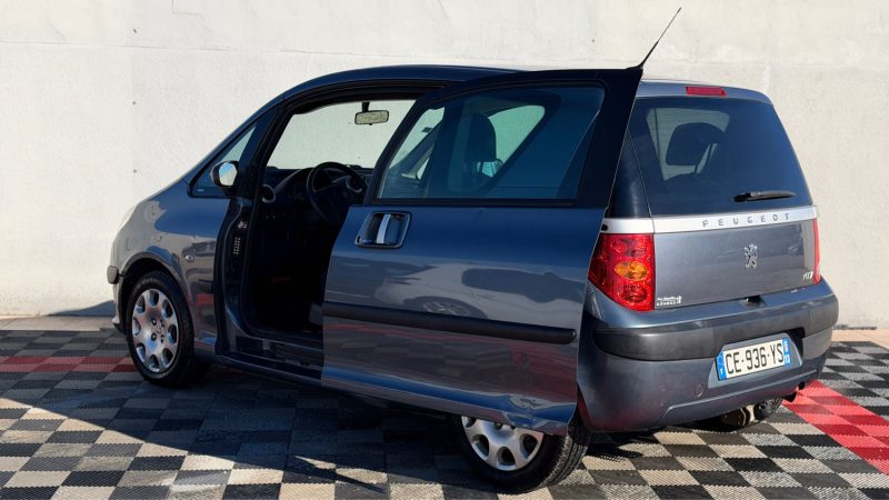 PEUGEOT 1007 TRENDY 1.4 HDI 2007