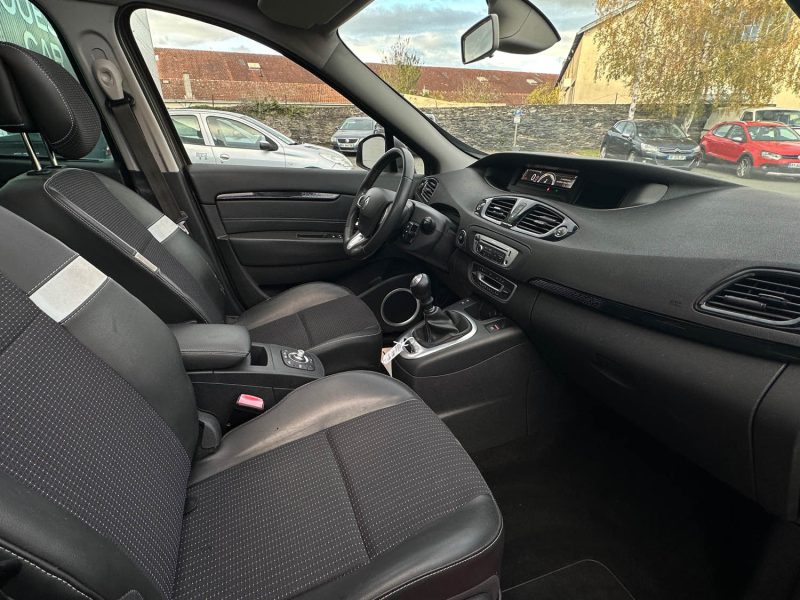 RENAULT  SCENIC III  1.6 DCI 130CH ENERGY INITIALE ECO² 