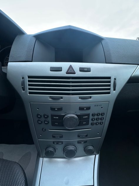 OPEL ASTRA GTC 1.7 CDTI 110 ENJOY 2010