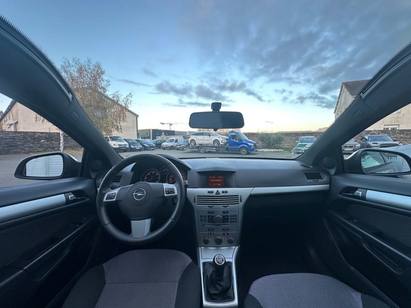 OPEL ASTRA GTC 1.7 CDTI 110 ENJOY 2010