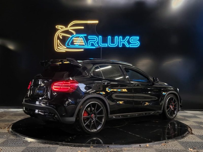 MERCEDES GLA 45 AMG 381ch 4-MATIC TURBO SpeedShift DCT / TOIT OUVRANT + SIEGES BAQUET F1 RECARO /