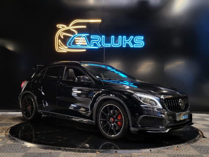 MERCEDES GLA 45 AMG 381ch 4-MATIC TURBO SpeedShift DCT / TOIT OUVRANT + SIEGES BAQUET F1 RECARO /