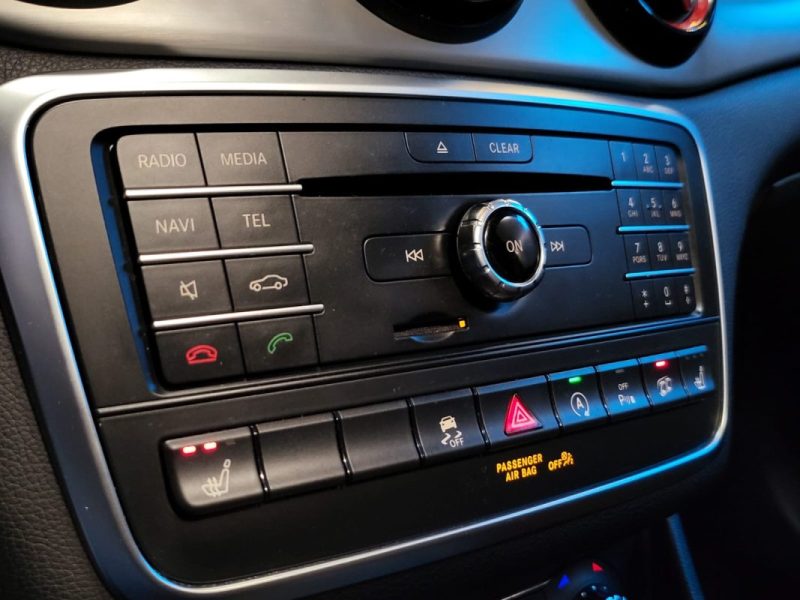 MERCEDES GLA 45 AMG 381ch 4-MATIC TURBO SpeedShift DCT / TOIT OUVRANT + SIEGES BAQUET F1 RECARO /