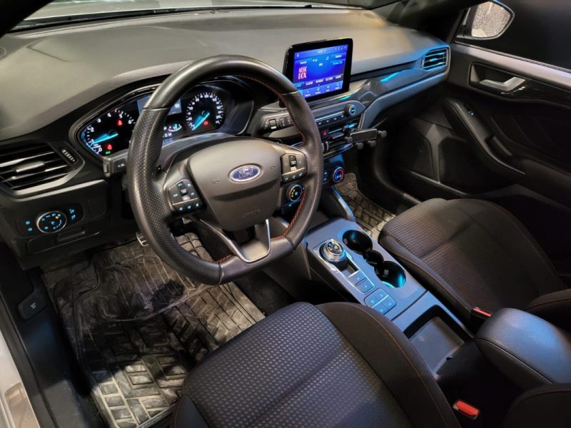 FORD FOCUS 1.0 ECOBOOST 125CH ST LINE / CARPLAY / DRIVE SELECT / BOITE AUTOMATIQUE / KEYLESS 
