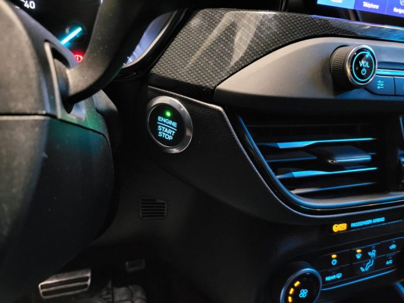 FORD FOCUS 1.0 ECOBOOST 125CH ST LINE / CARPLAY / DRIVE SELECT / BOITE AUTOMATIQUE / KEYLESS 