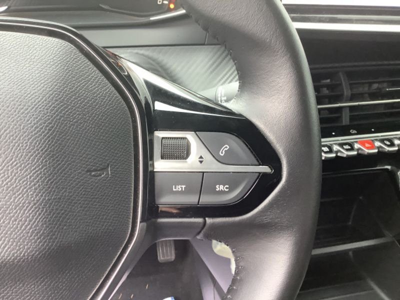 Peugeot 208 PureTech 100 S&S BVM6 Active