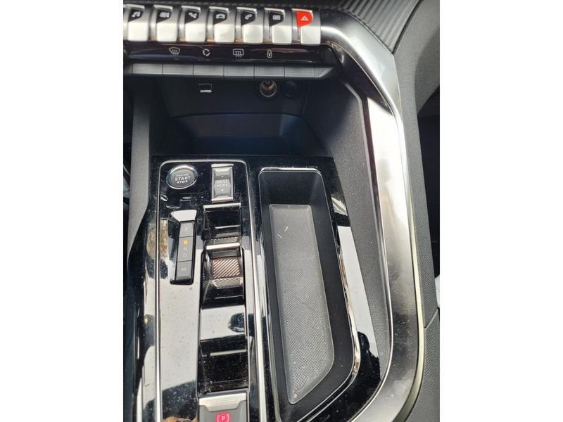 Peugeot 5008 BlueHDi 130 Allure Pack EAT8 GPS ADML Radar Av/Ar Camera