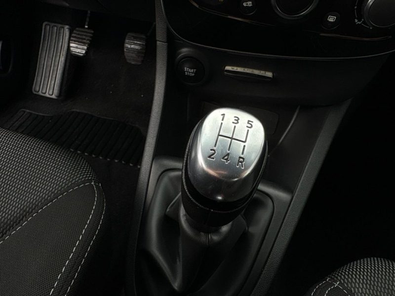 Clio IV 1.5 dCi 75ch 🚗 67 204 km 📊 Reprise 🔄 Garantie 6 mois ✅