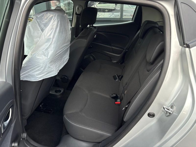 Clio IV 1.5 dCi 75ch 🚗 67 204 km 📊 Reprise 🔄 Garantie 6 mois ✅