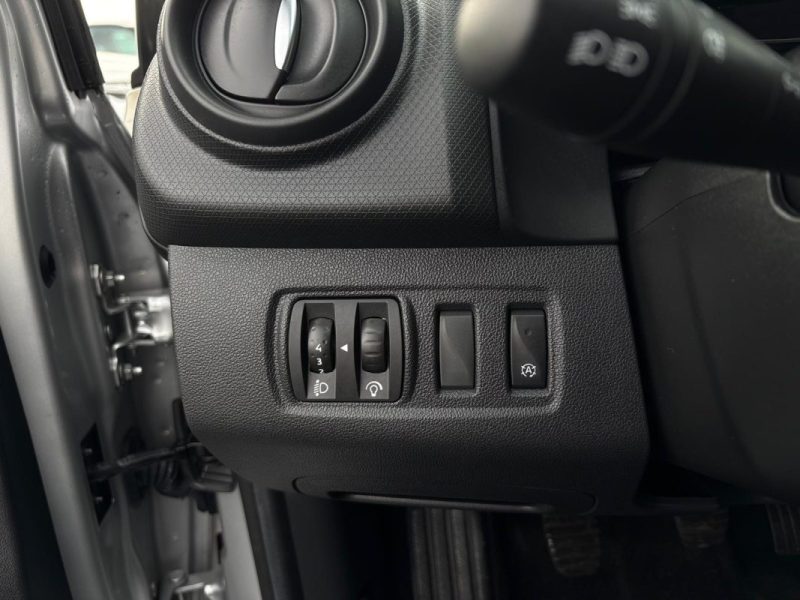 Clio IV 1.5 dCi 75ch 🚗 67 204 km 📊 Reprise 🔄 Garantie 6 mois ✅