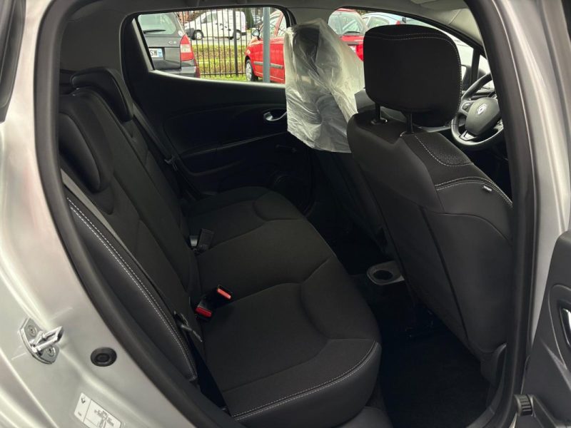 Clio IV 1.5 dCi 75ch 🚗 67 204 km 📊 Reprise 🔄 Garantie 6 mois ✅