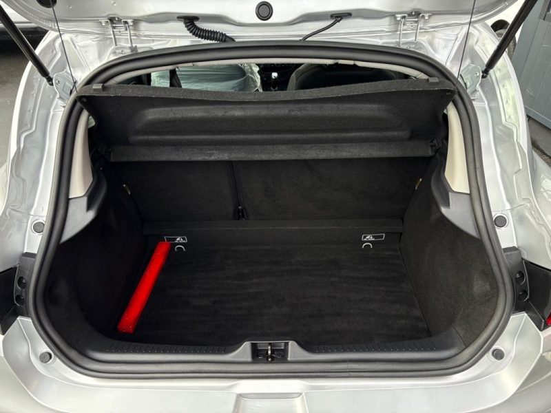 Clio IV 1.5 dCi 75ch 🚗 67 204 km 📊 Reprise 🔄 Garantie 6 mois ✅