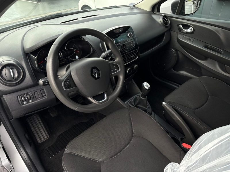 Clio IV 1.5 dCi 75ch 🚗 67 204 km 📊 Reprise 🔄 Garantie 6 mois ✅