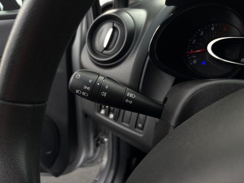 Clio IV 1.5 dCi 75ch 🚗 67 204 km 📊 Reprise 🔄 Garantie 6 mois ✅