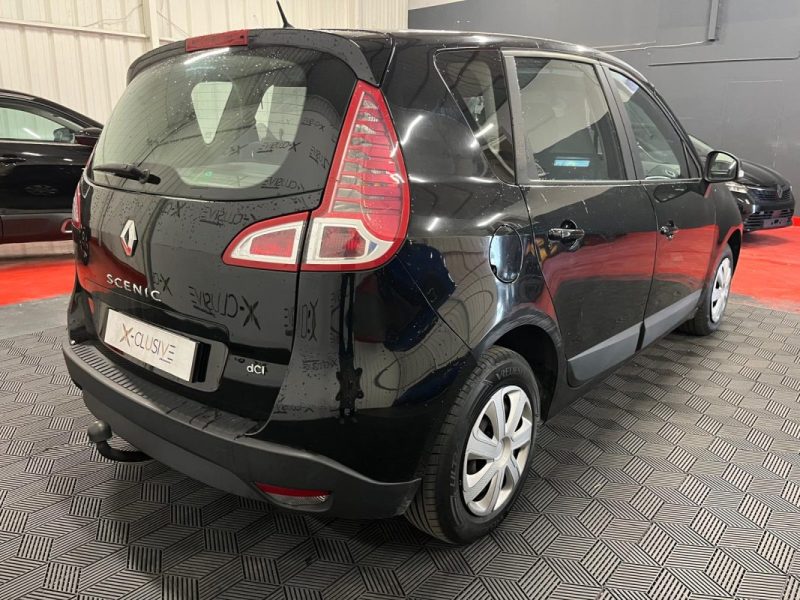 RENAULT SCENICIII 1.5 DCI 110CH FAP EXPRESSION ECO² EURO5 2010
