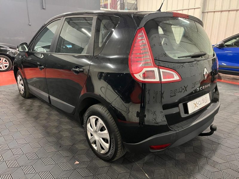 RENAULT SCENICIII 1.5 DCI 110CH FAP EXPRESSION ECO² EURO5 2010