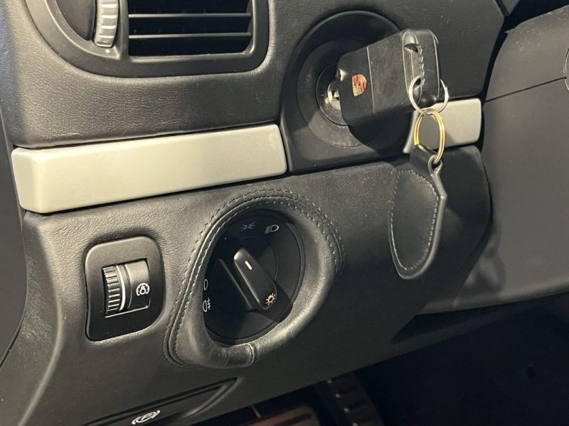 PORSCHE CAYENNE GTS 4.8 V8  BA 405cv SUIVI COMPET PORSCHE