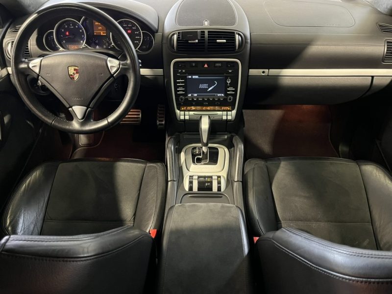PORSCHE CAYENNE GTS 4.8 V8  BA 405cv SUIVI COMPET PORSCHE