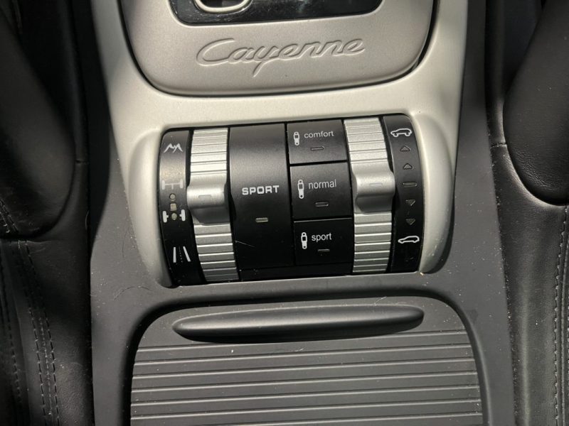 PORSCHE CAYENNE GTS 4.8 V8  BA 405cv SUIVI COMPET PORSCHE